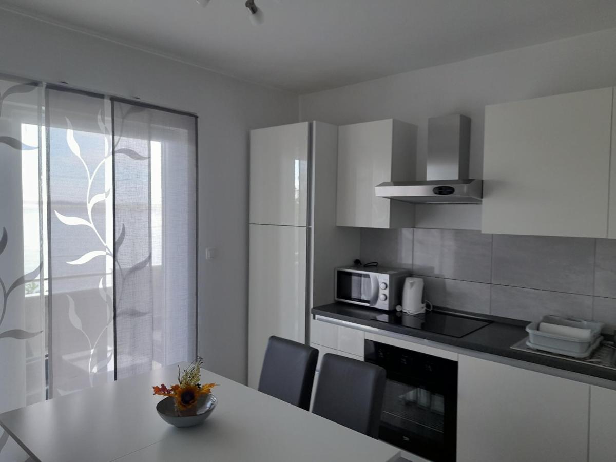 Apartmani Antea Starigrad Paklenica Kamer foto