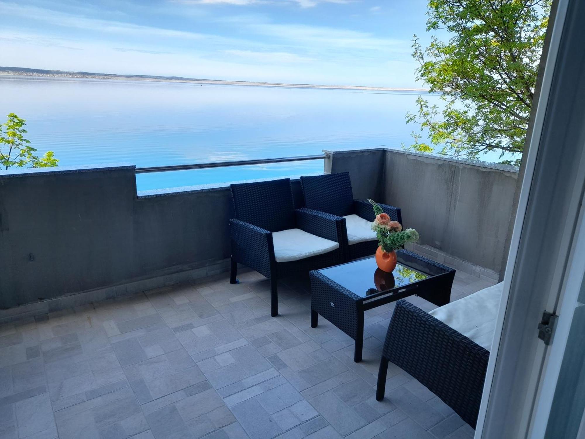 Apartmani Antea Starigrad Paklenica Kamer foto